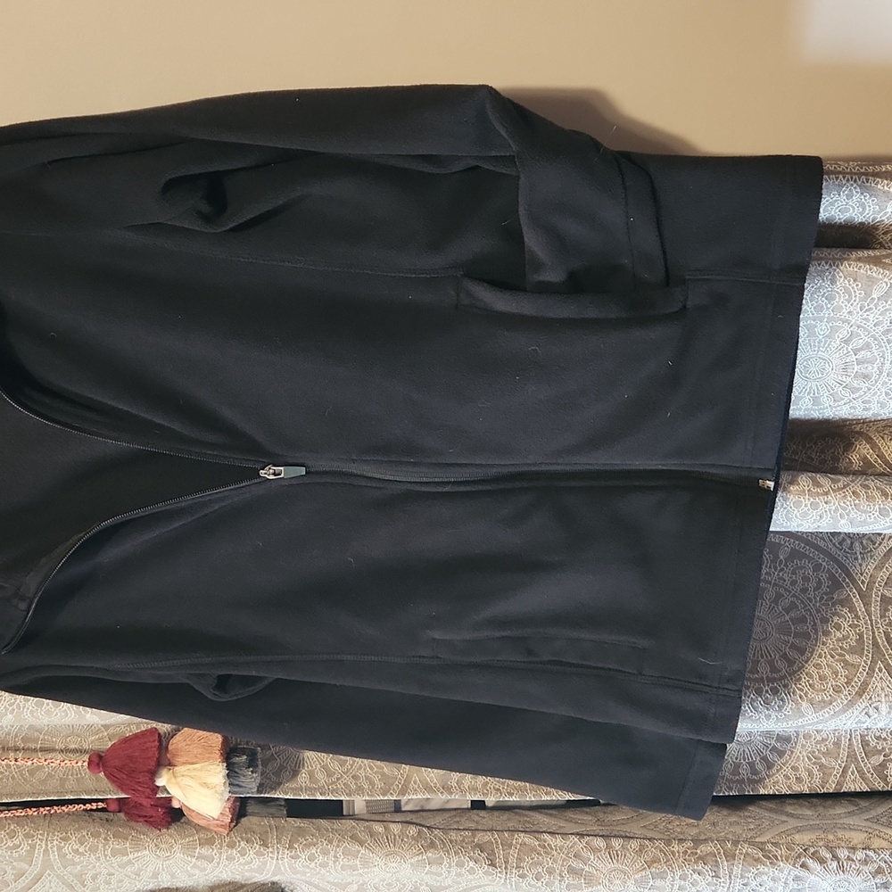 Set of Lands End Polar Fleeces - Picture 4 of 8